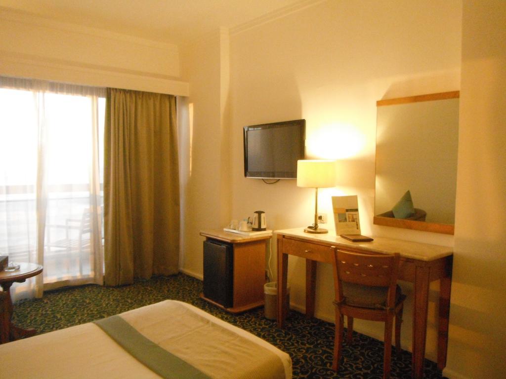 Plaza Hotel Alexandrie Extérieur photo